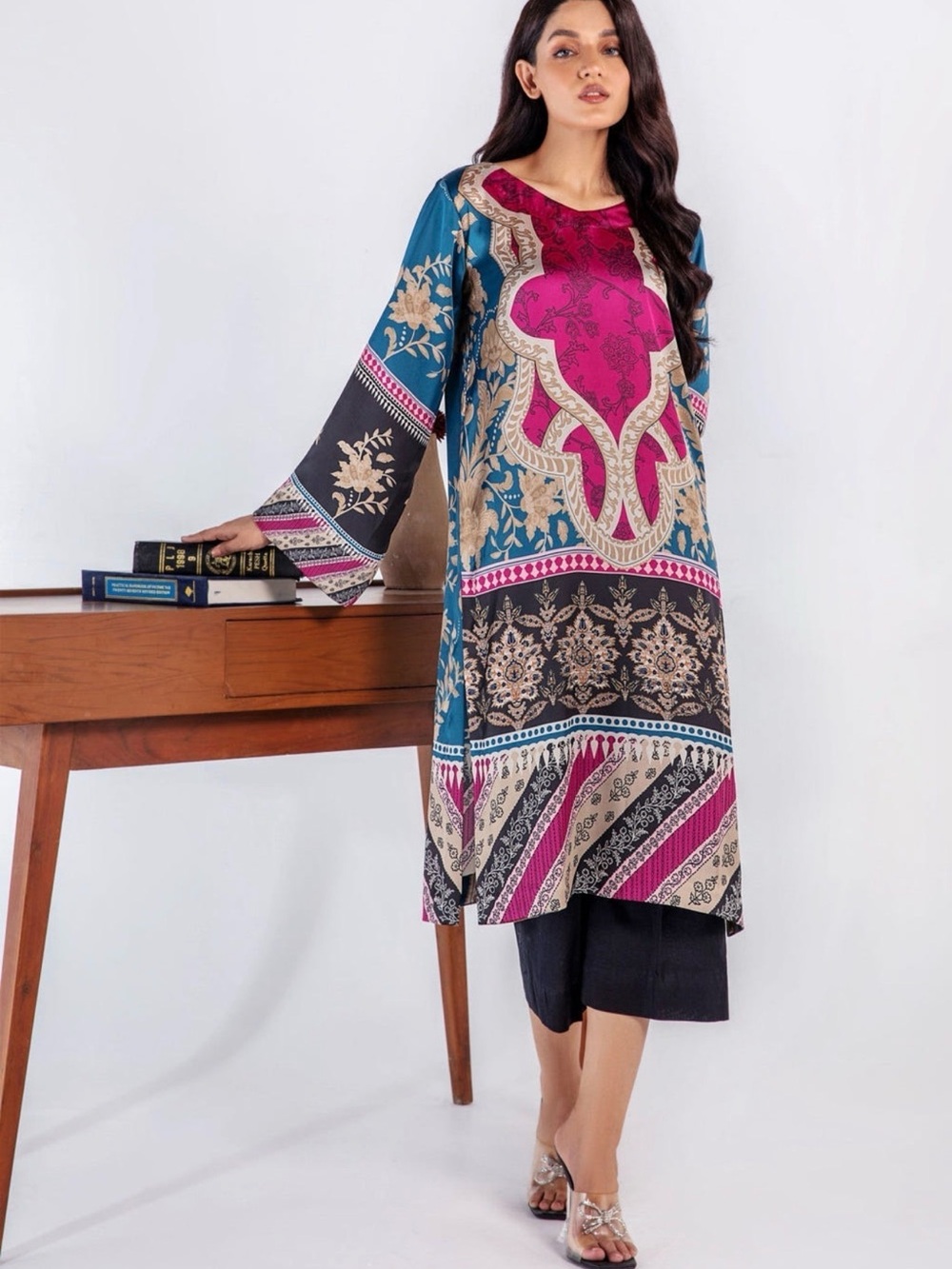 Women’s Teal and Magenta Printed Kurta Top